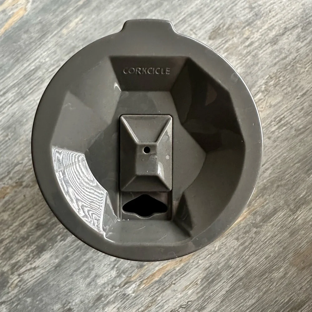 Hufflepuff Corkcicle tumbler - Picture 4 of 4